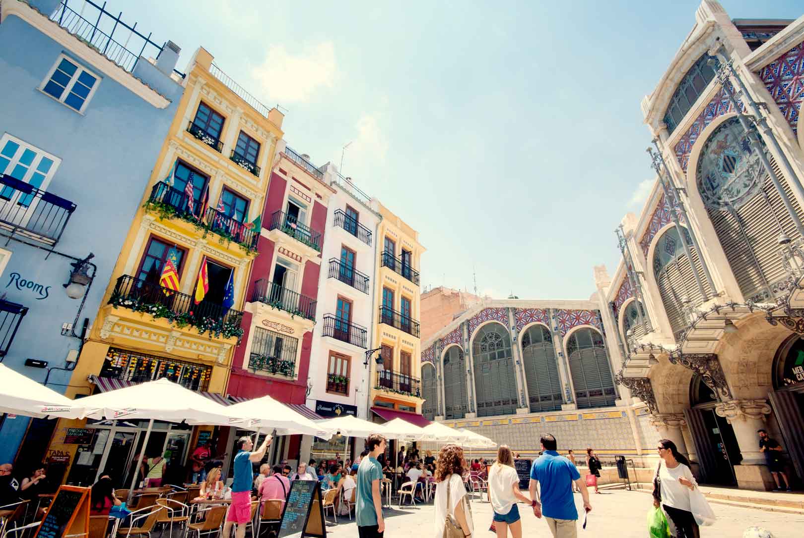 14 Best Things to do in Valencia (City Trip Guide)